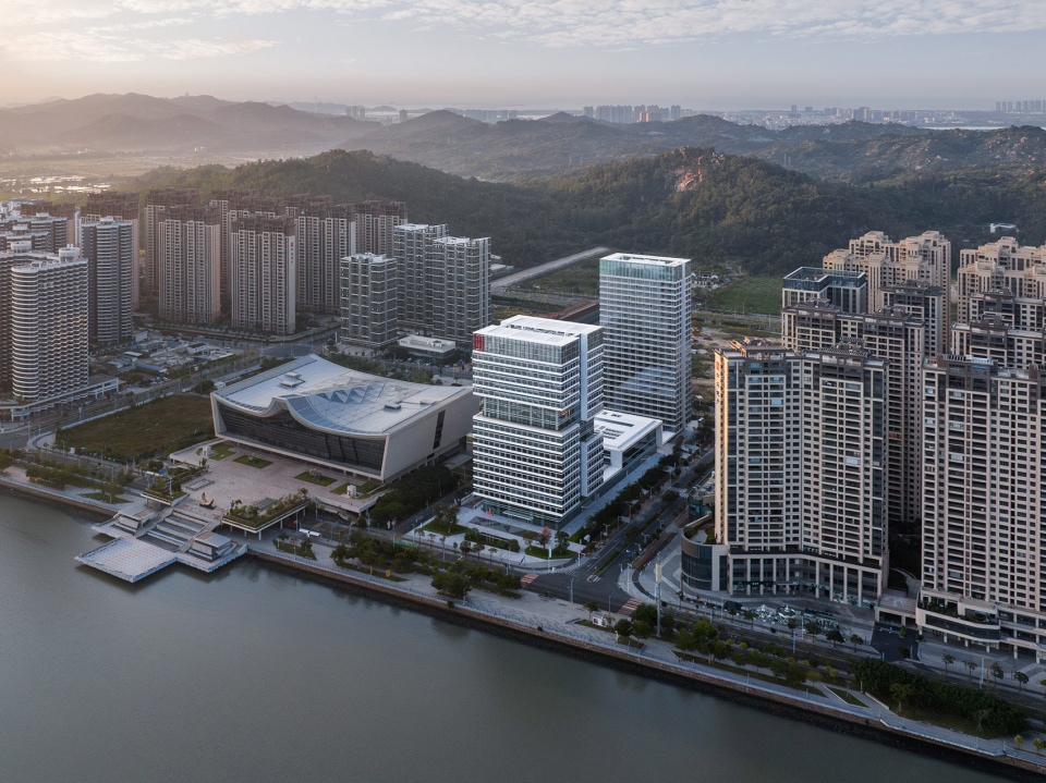 汕头潮宏基广场，广东 / gmp