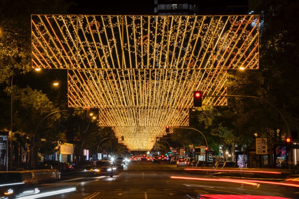 永恒日出，西班牙 / Brut Deluxe