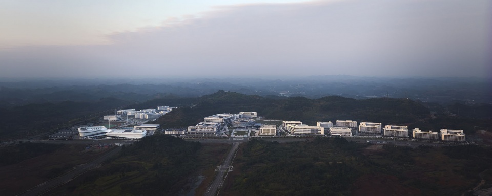 重庆电力高等专科学校潼南校区艺体综合馆,重庆 / 天津大学设计总院·顾志宏工作室