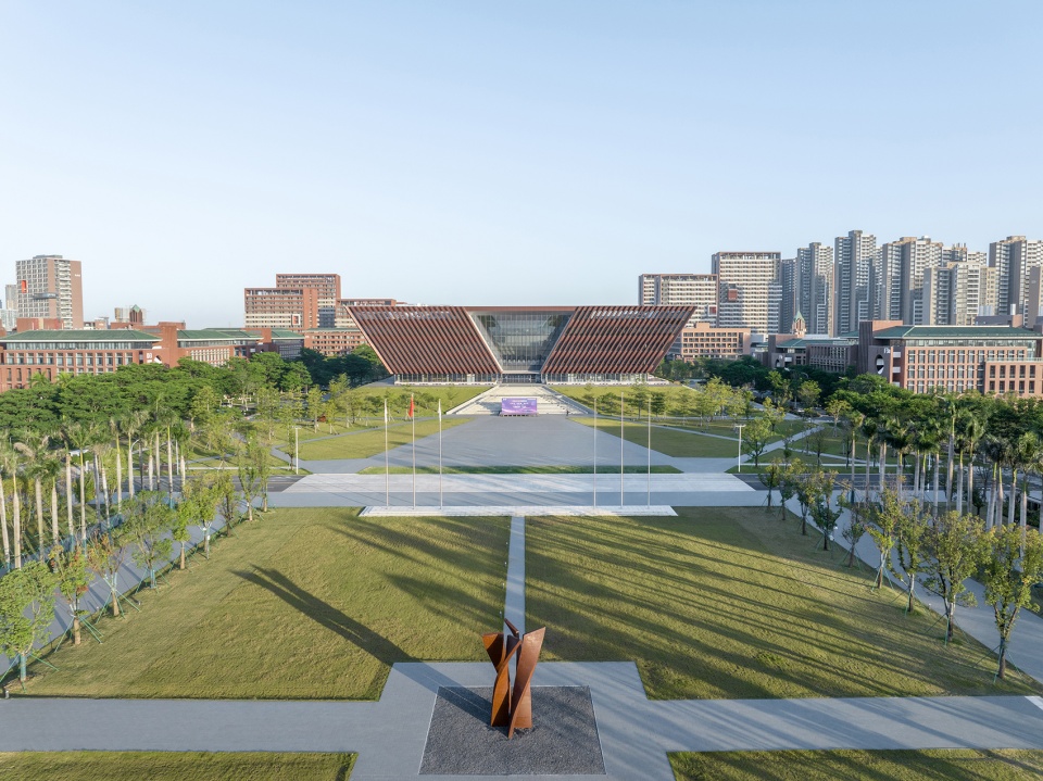 华南理工大学广州国际校区二期工程-E3地块图书馆档案馆，广东广州 / 华南理工大学建筑设计研究院有限公司