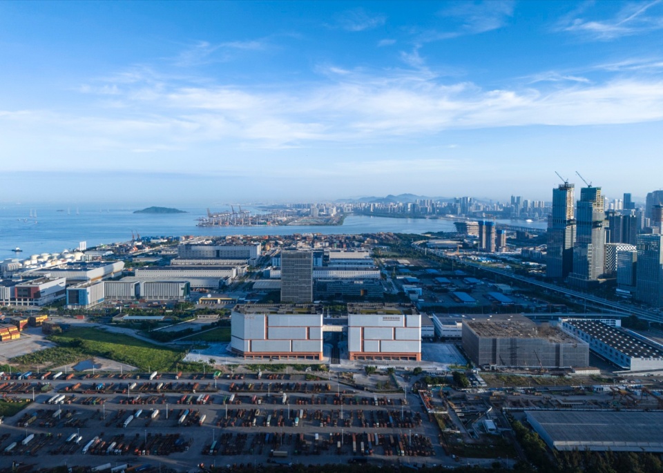前海智慧保税仓，广东深圳 / 华南理工大学建筑设计研究院有限公司