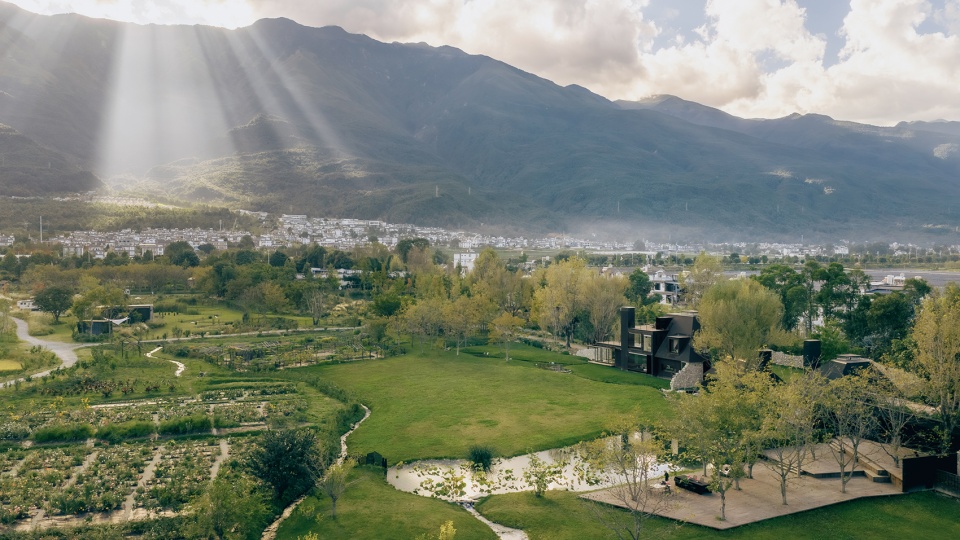 大理山叁夏庄园酒店与农场之家，云南大理 / 之间建筑事务所