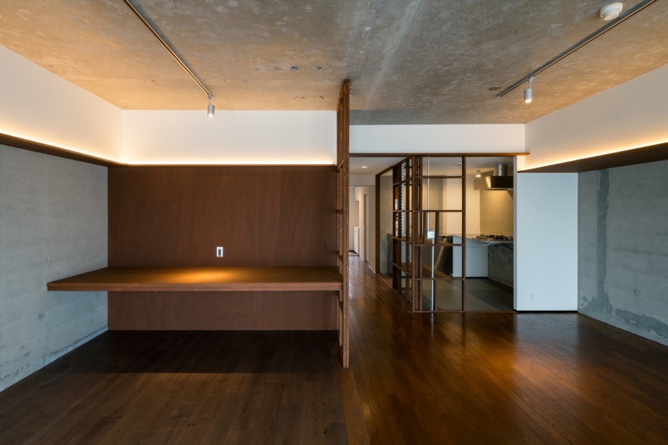 一处普通公寓的翻新改造，日本 / Takayuki Hayashi