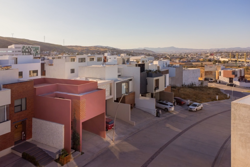 卡多纳之家，墨西哥 / LGM Studio