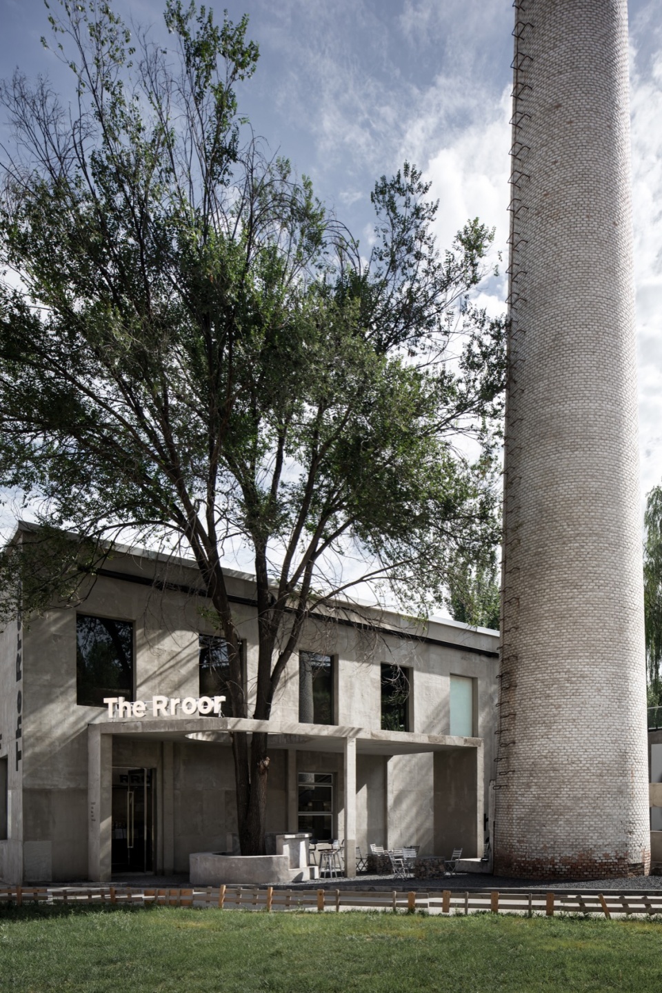 THE RROOR服装买手店，山西 / BLEND DESIGN