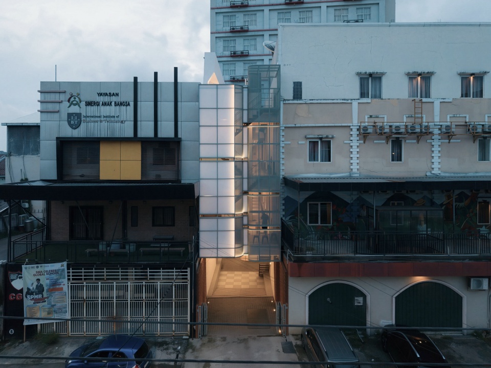 AVIRA Co-Living公寓楼,印度尼西亚 / MIV Architects