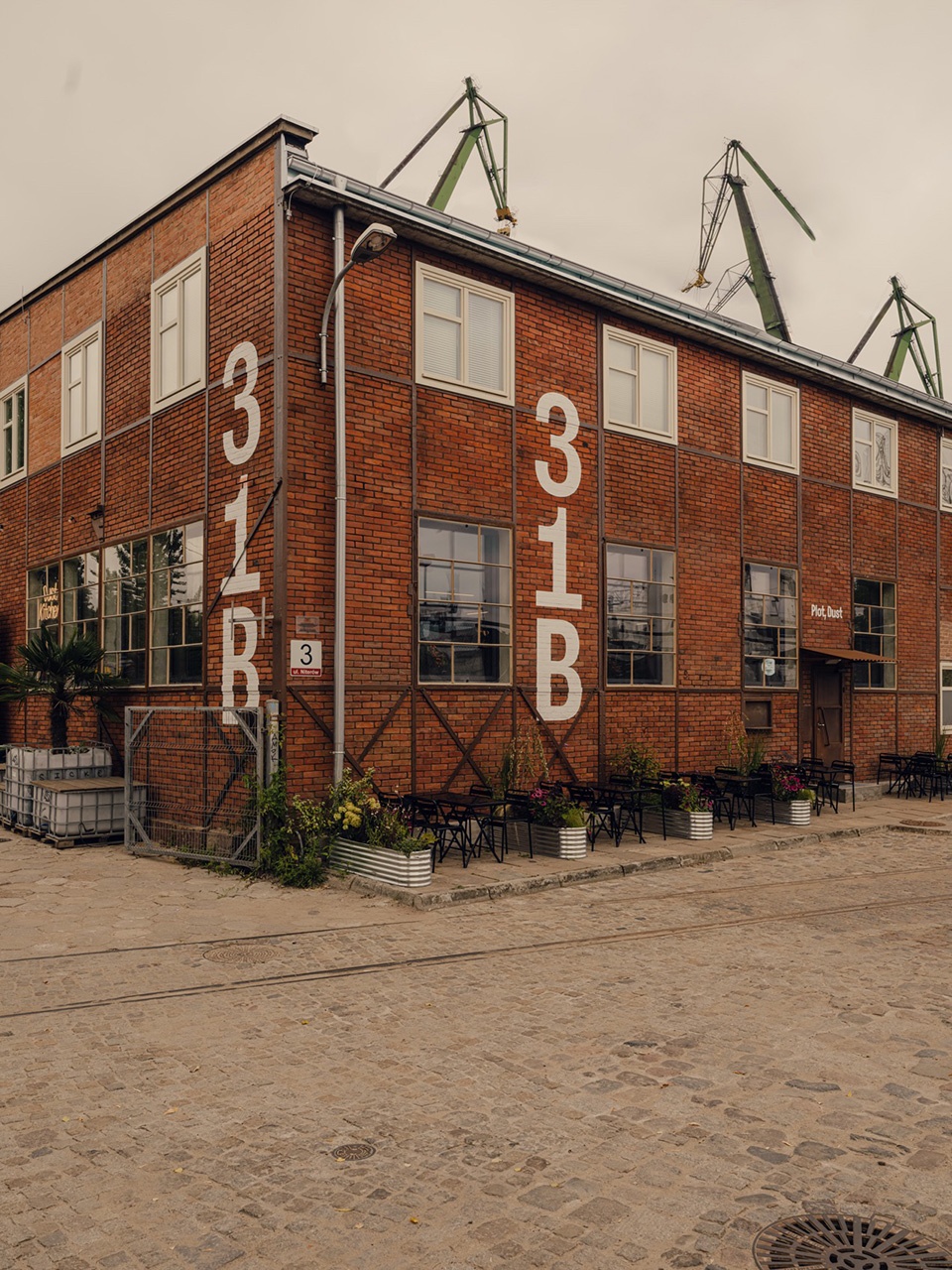 Grid Arthub商业与文化中心，波兰 / IPA Filip Kozarski