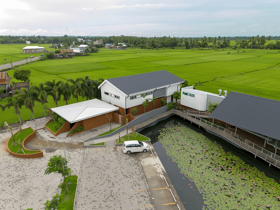 PADI休息区，印度尼西亚 / MIV Architects