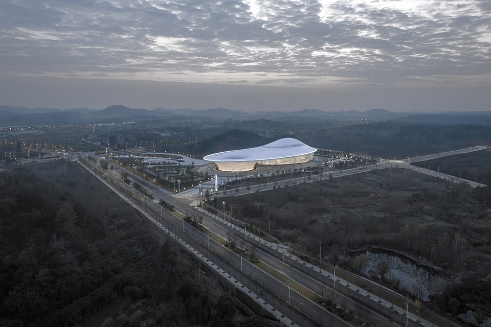 鄂州文化中心， 湖北 / 中信设计