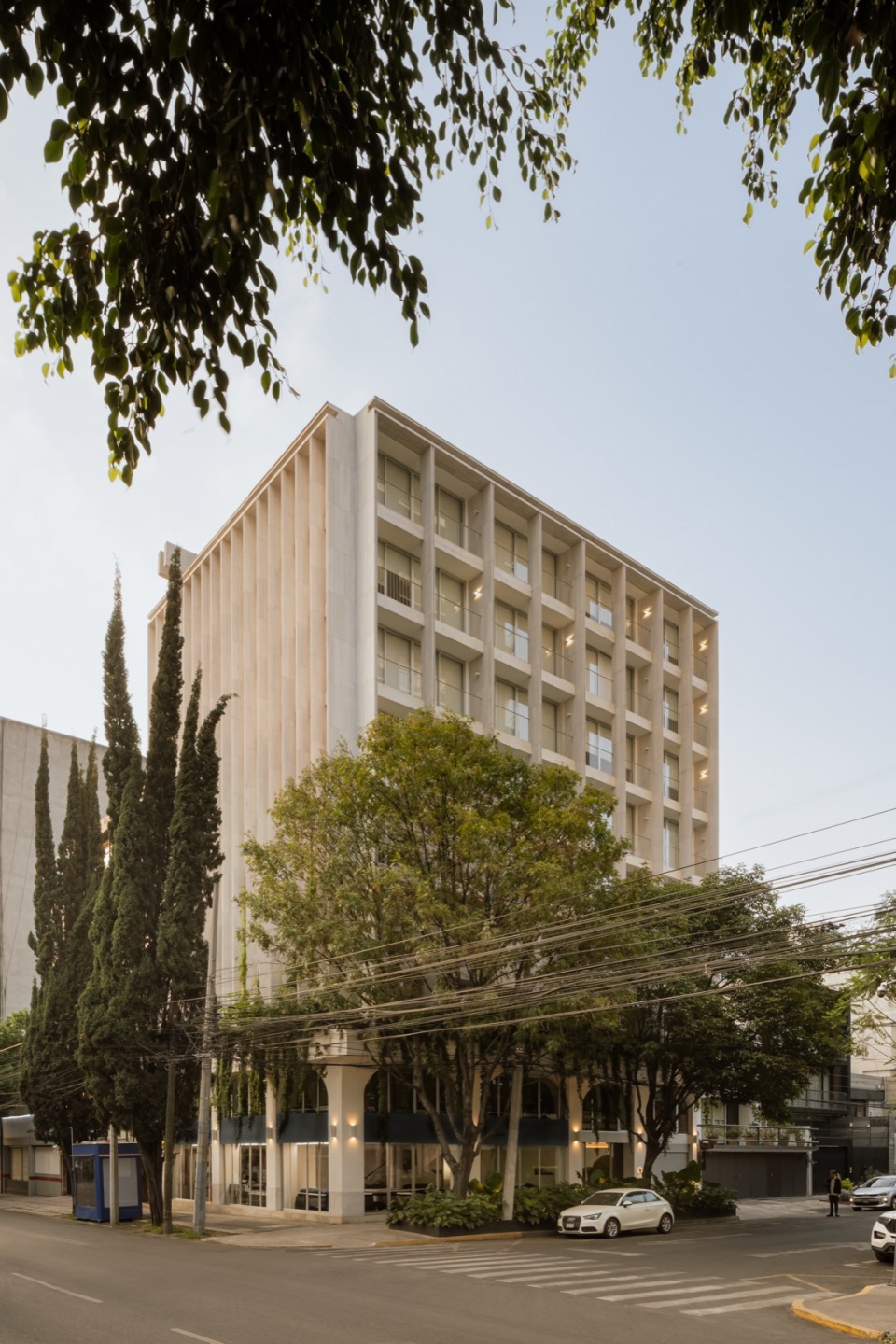 埃德加·爱伦·坡大楼,墨西哥 / De Rungs Arquitectos + Firmaa