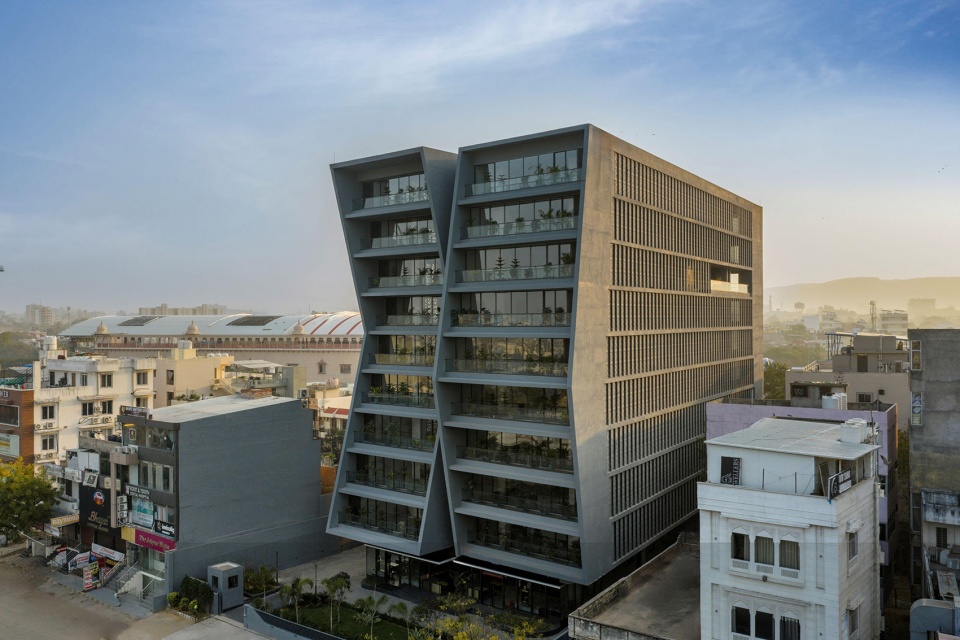 Magnus办公大楼，印度 / Sanjay Puri Architects