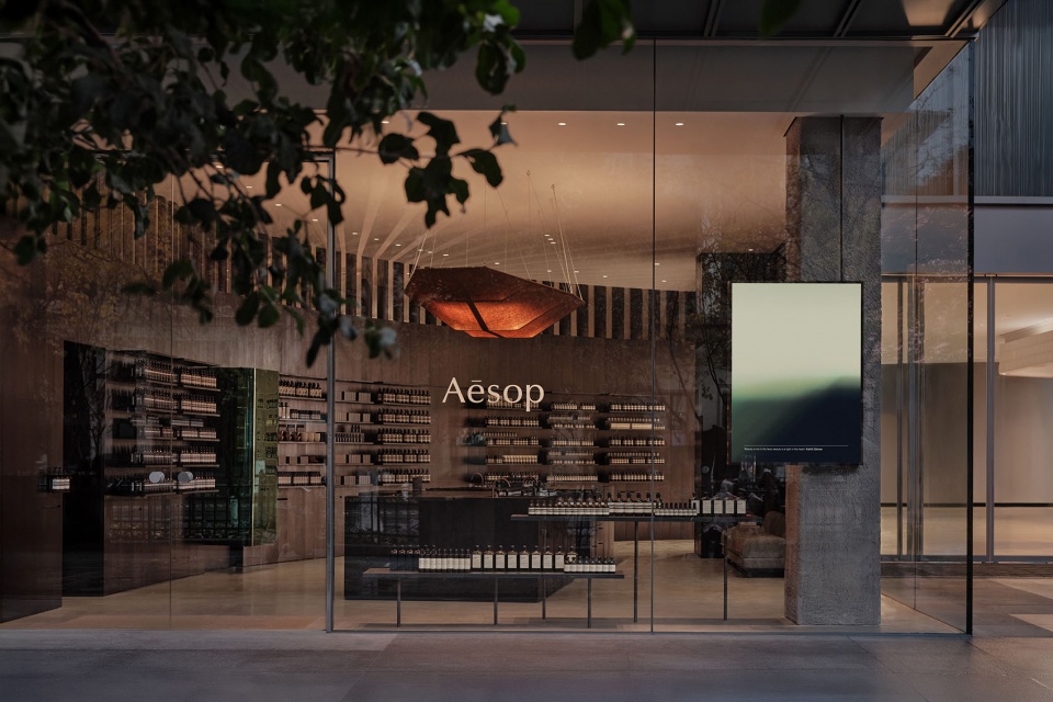 伊索西湖店，浙江杭州 / 刷刷建筑