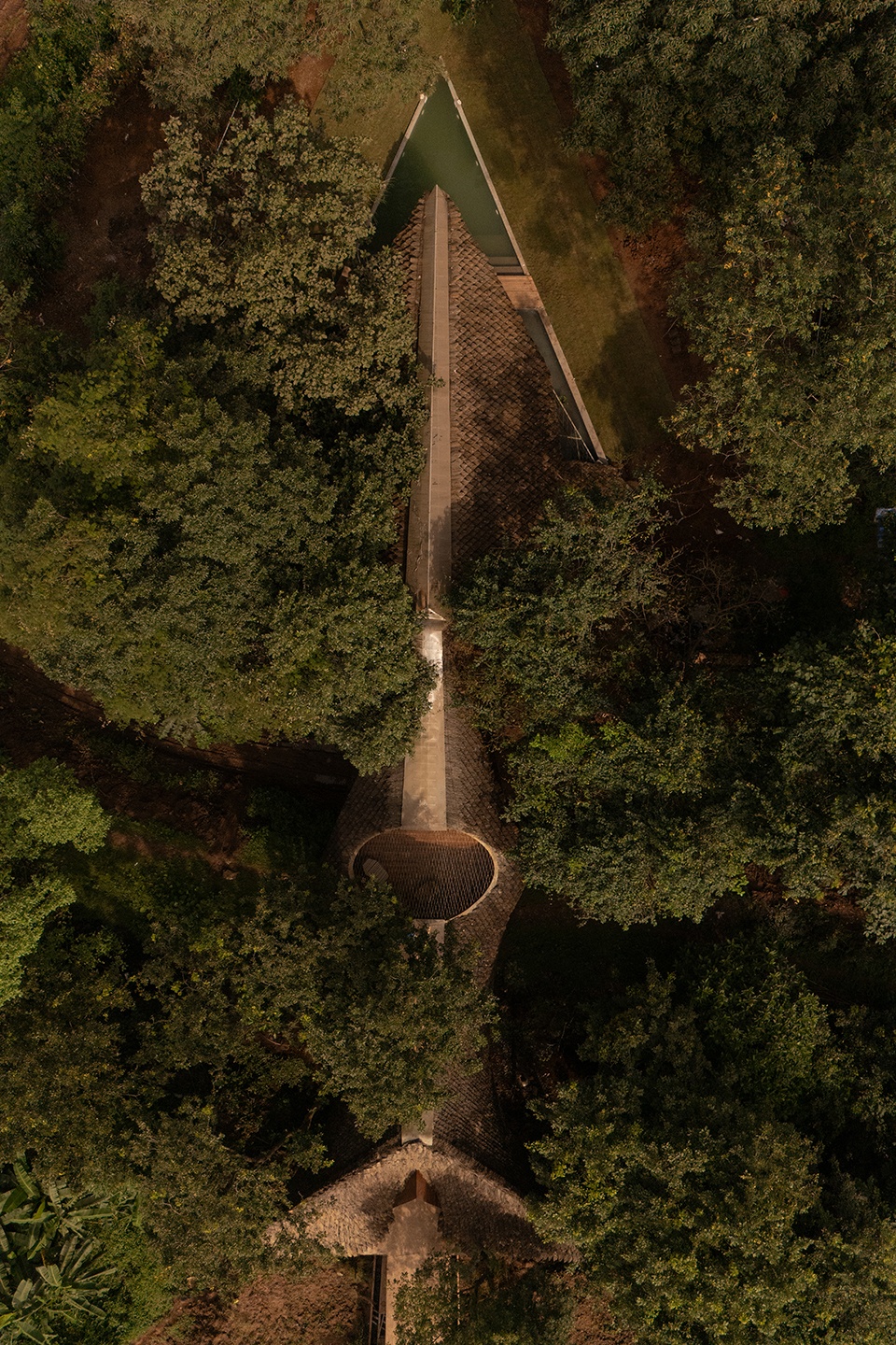 桥之家，印度 / Wallmakers