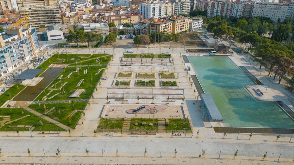 皮尼亚特利水库城市更新项目,西班牙 / Héctor Fernández Elorza