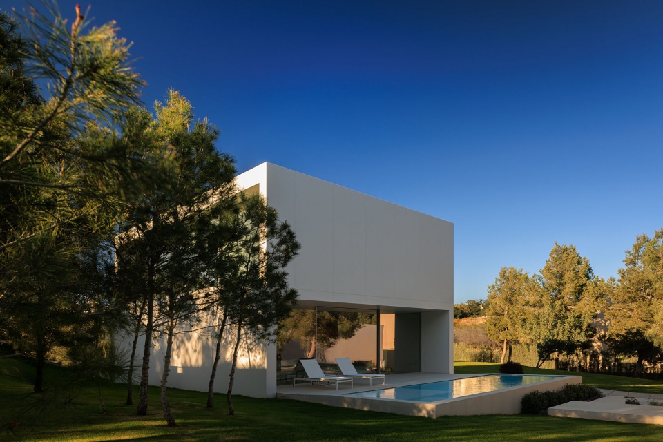 NIU N230住宅,西班牙 / Fran Silvestre Arquitectos