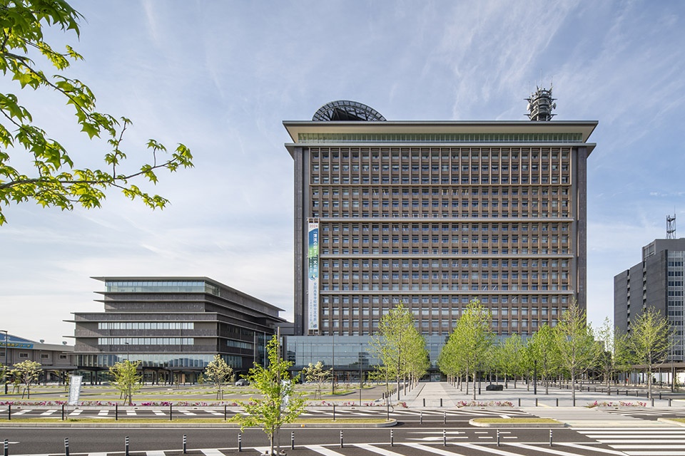 岐阜县政府大楼，日本 / 日建设计