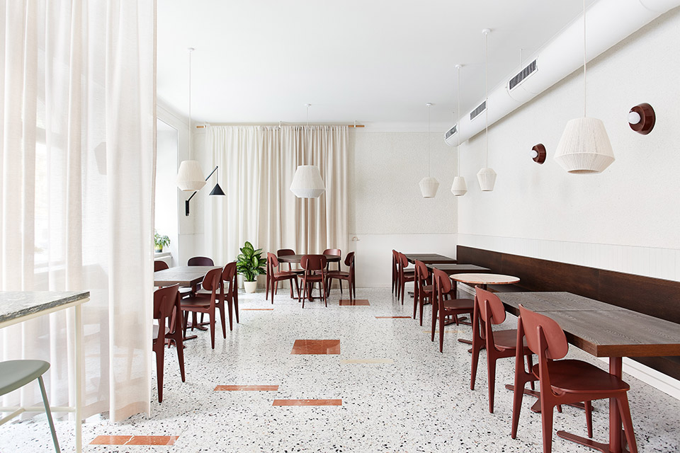 Mezi Srnky小酒馆，捷克 / Markéta Bromová architekti