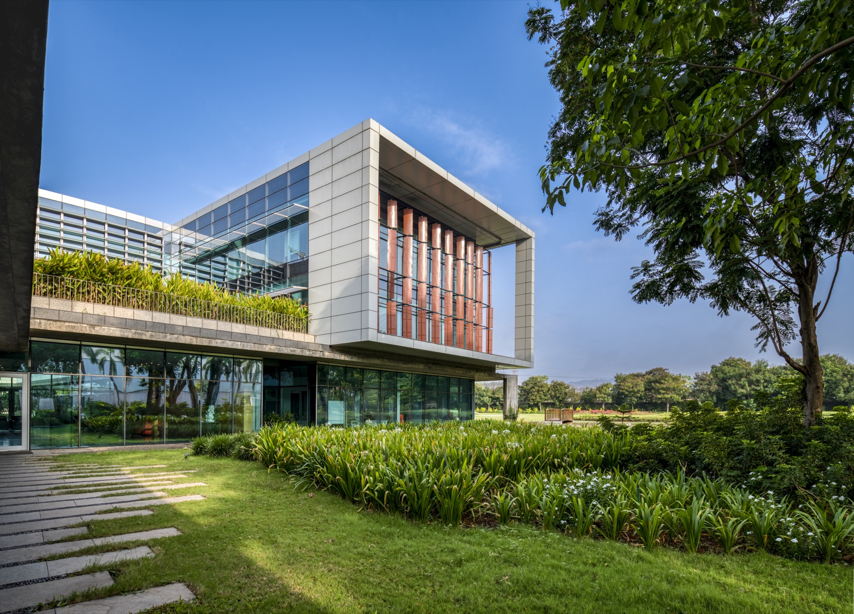 JSW行政办公楼，印度 / Edifice Consultants Pvt. Ltd