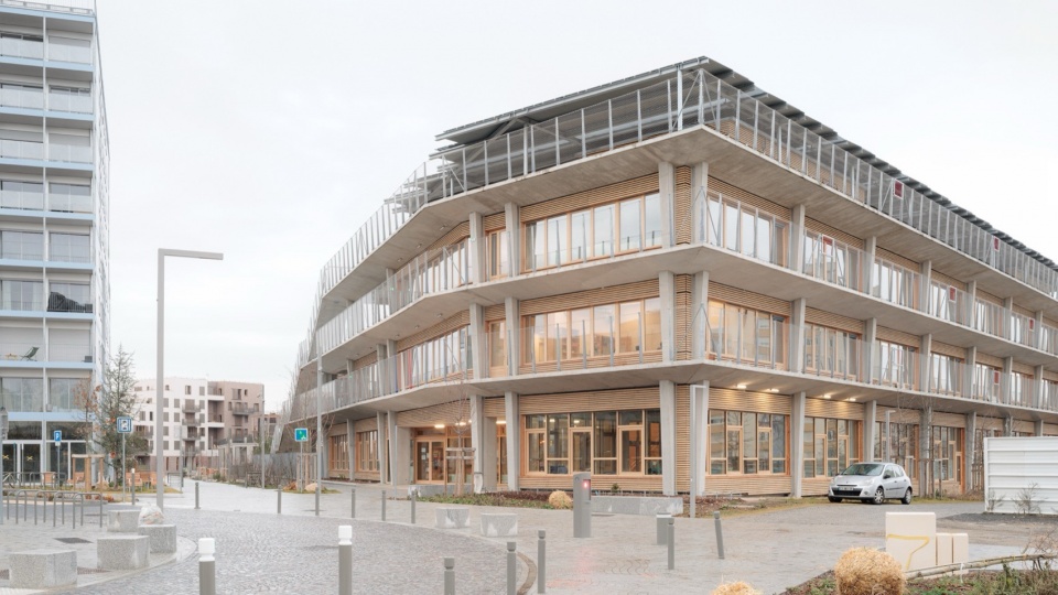 Yvonne Kerzrého学校综合体，法国 / SAM Architecture